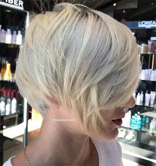 Bixie (Bob + Pixie) Loiro Elegante Bixie (Bob + Pixie) Loiro Elegante