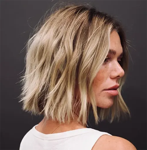 Cabelo Curto em Camadas: Blunt Bob Médio Cabelo Curto em Camadas: Blunt Bob Médio